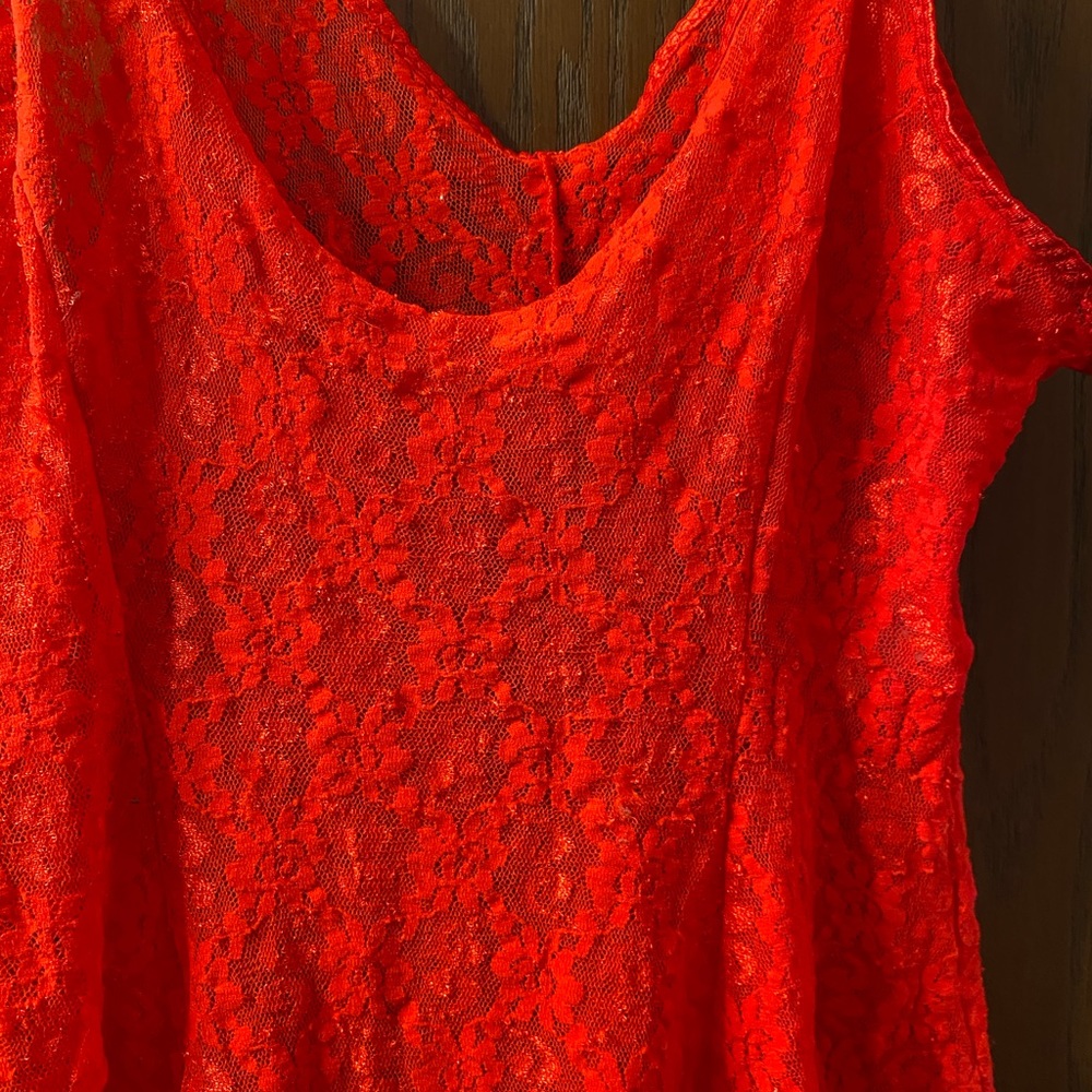 Red nighty - Picture 3 of 9